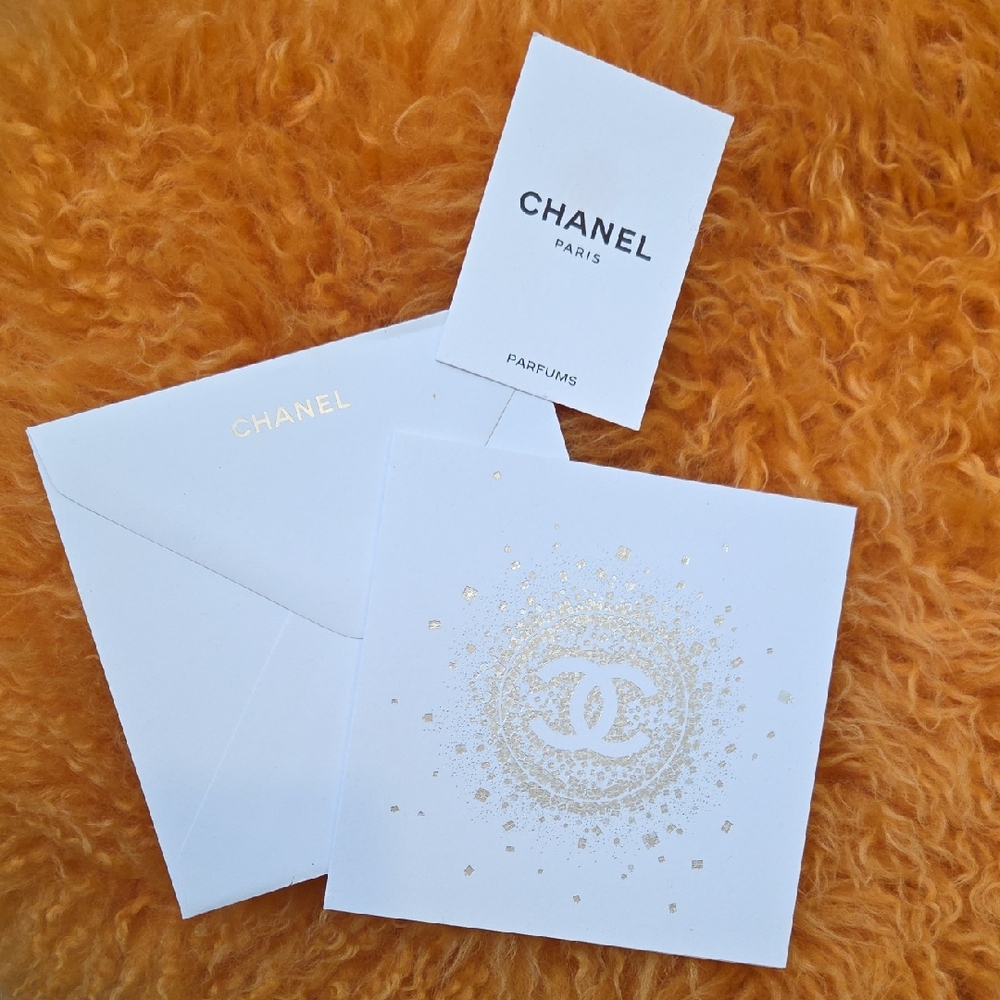 Chanel White Card And Envelope